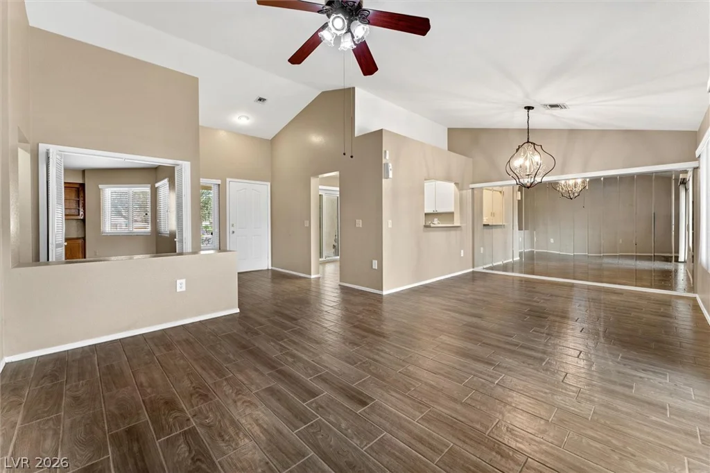 2400 Dove Valley, Las Vegas, NV 89134
