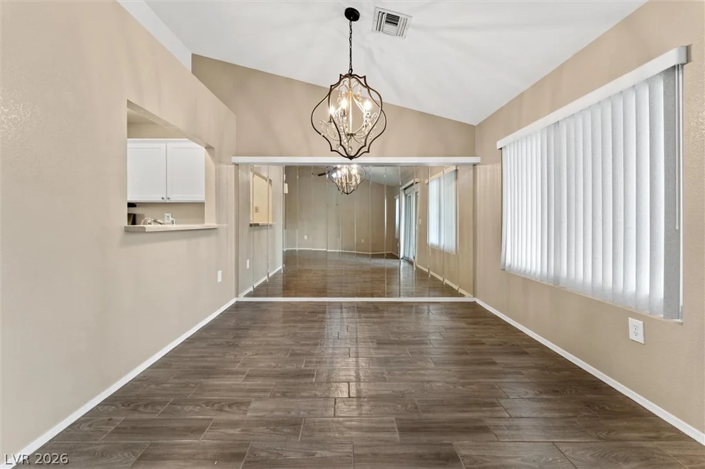 2400 Dove Valley, Las Vegas, NV 89134