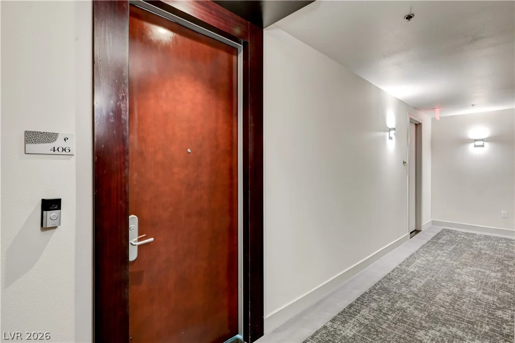 4575 Dean Martin, Las Vegas, NV 89103