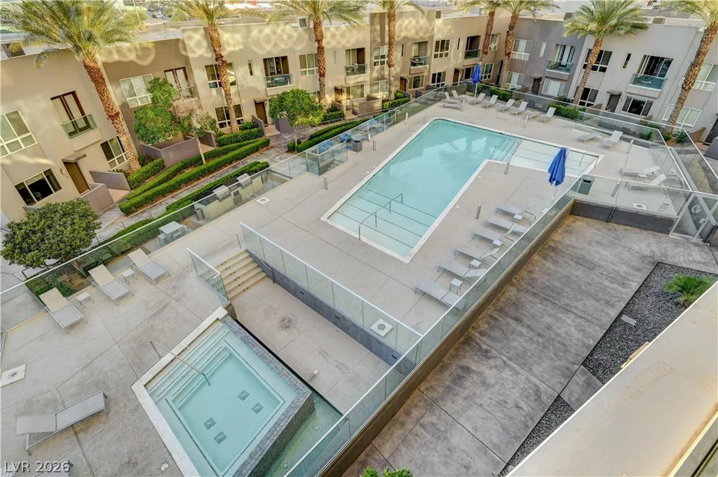 4575 Dean Martin, Las Vegas, NV 89103