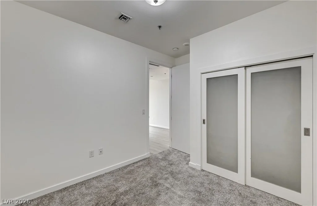4575 Dean Martin, Las Vegas, NV 89103