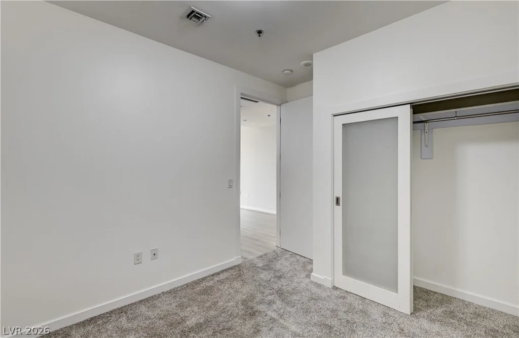 4575 Dean Martin, Las Vegas, NV 89103
