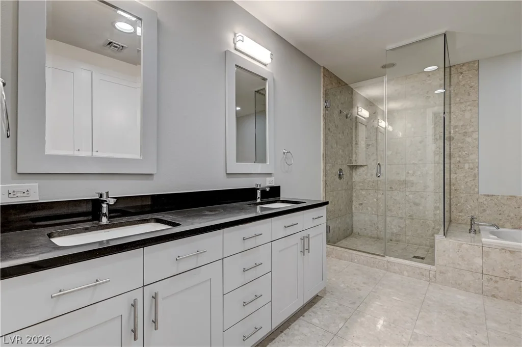 4575 Dean Martin, Las Vegas, NV 89103