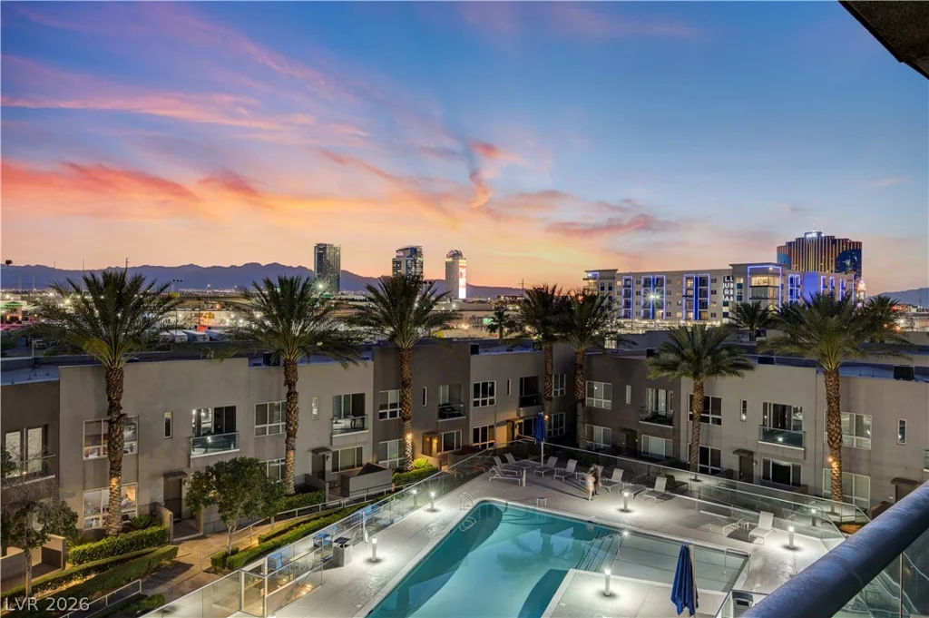 4575 Dean Martin, Las Vegas, NV 89103