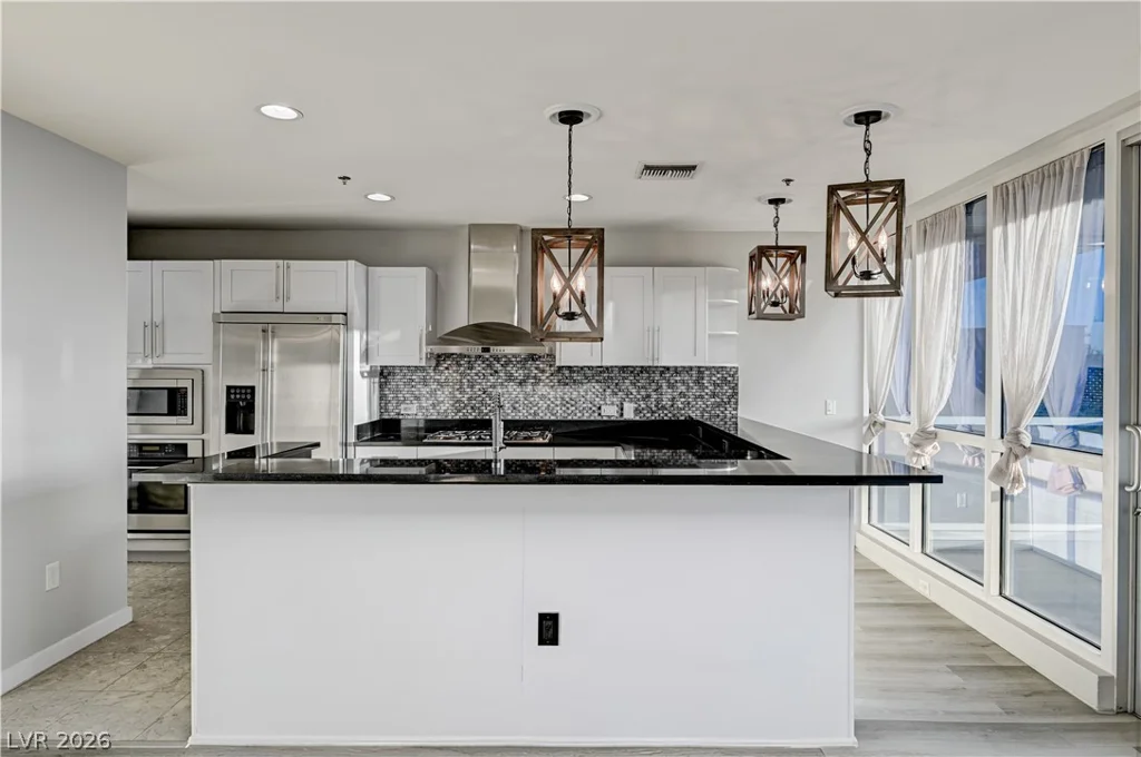 4575 Dean Martin, Las Vegas, NV 89103