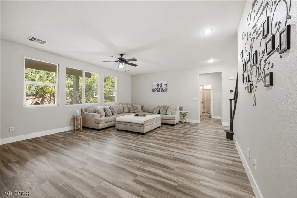 7916 Flat Creek, Las Vegas, NV 89131