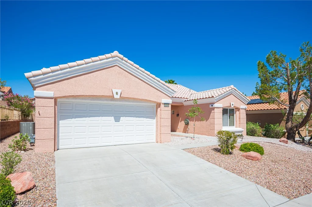10504 Snyder, Las Vegas, NV 89134