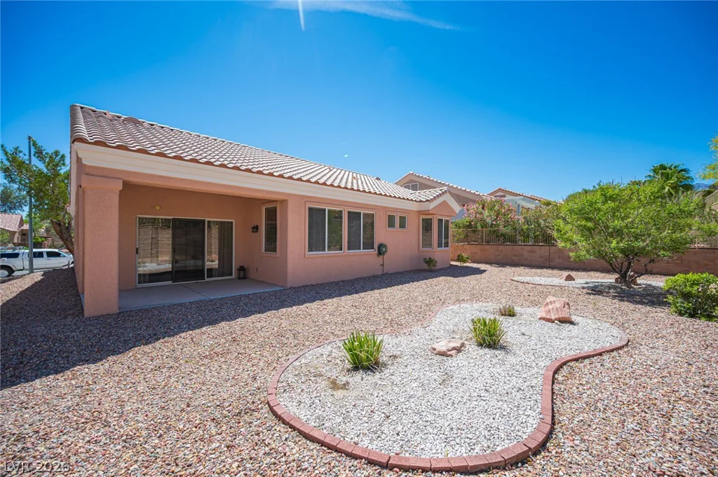 10504 Snyder, Las Vegas, NV 89134