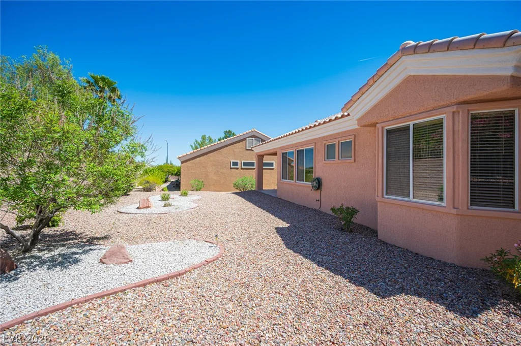 10504 Snyder, Las Vegas, NV 89134
