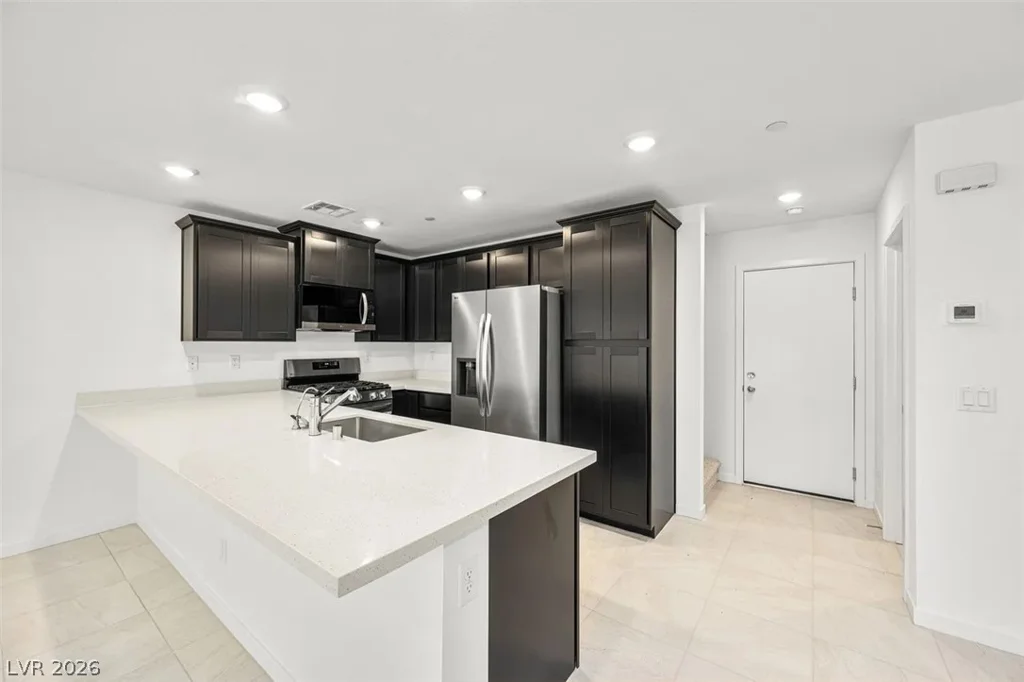 5913 Yee Haw, North Las Vegas, NV 89081
