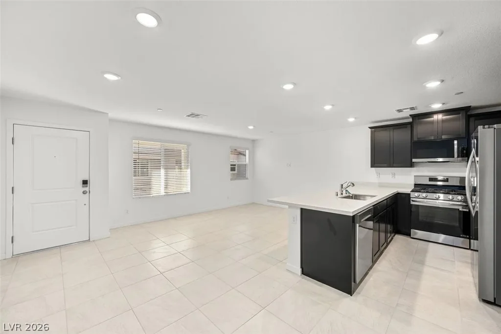 5913 Yee Haw, North Las Vegas, NV 89081