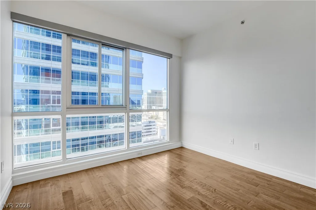 4575 DEAN MARTIN, Las Vegas, NV 89103