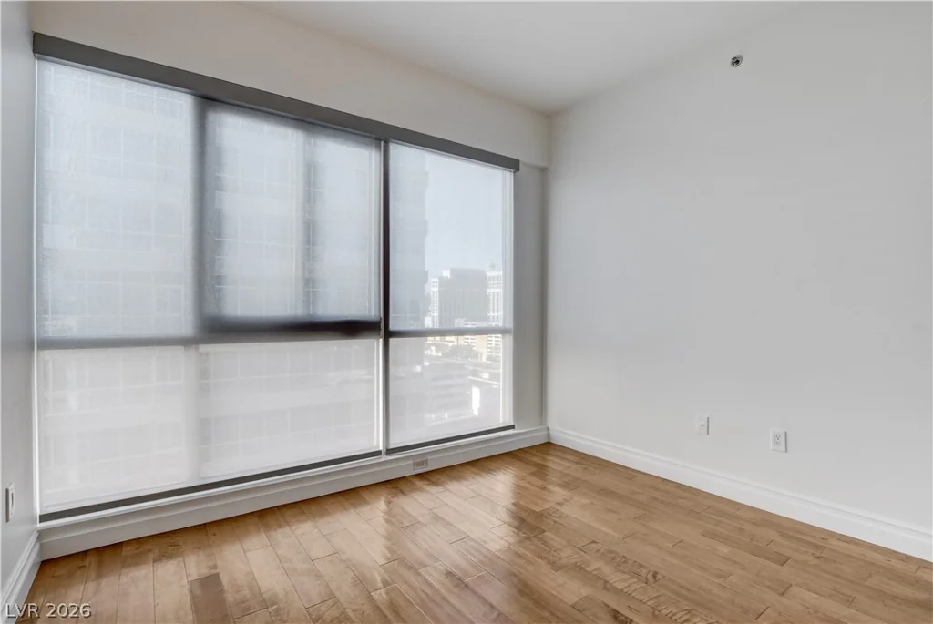4575 DEAN MARTIN, Las Vegas, NV 89103