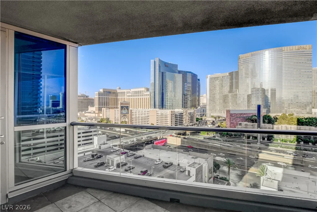 4575 DEAN MARTIN, Las Vegas, NV 89103