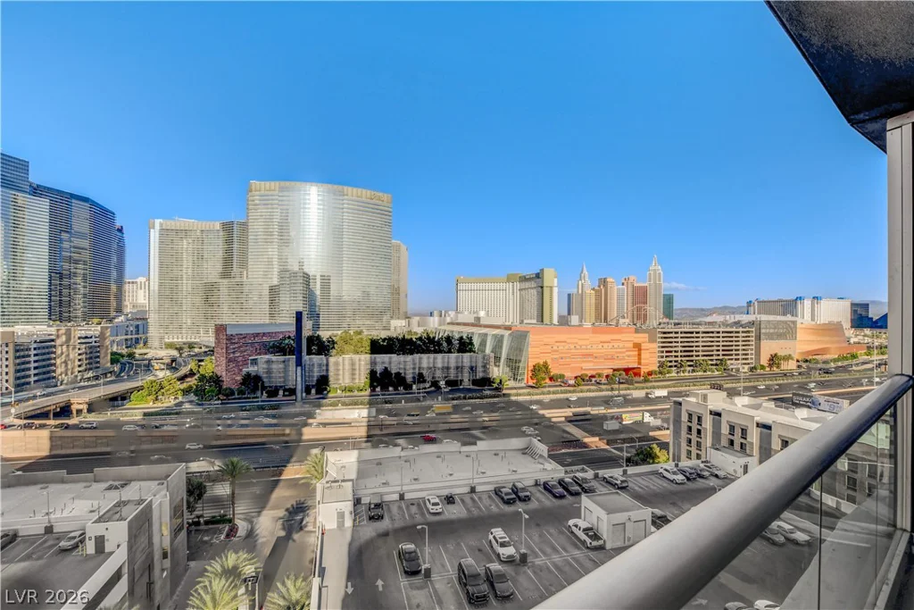 4575 DEAN MARTIN, Las Vegas, NV 89103