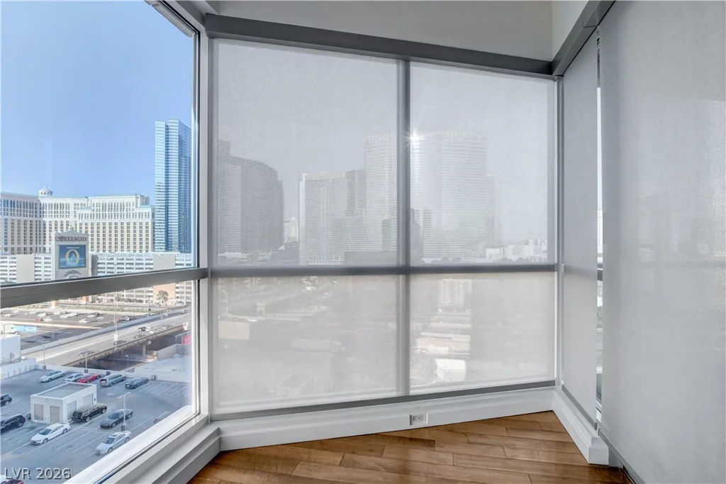 4575 DEAN MARTIN, Las Vegas, NV 89103