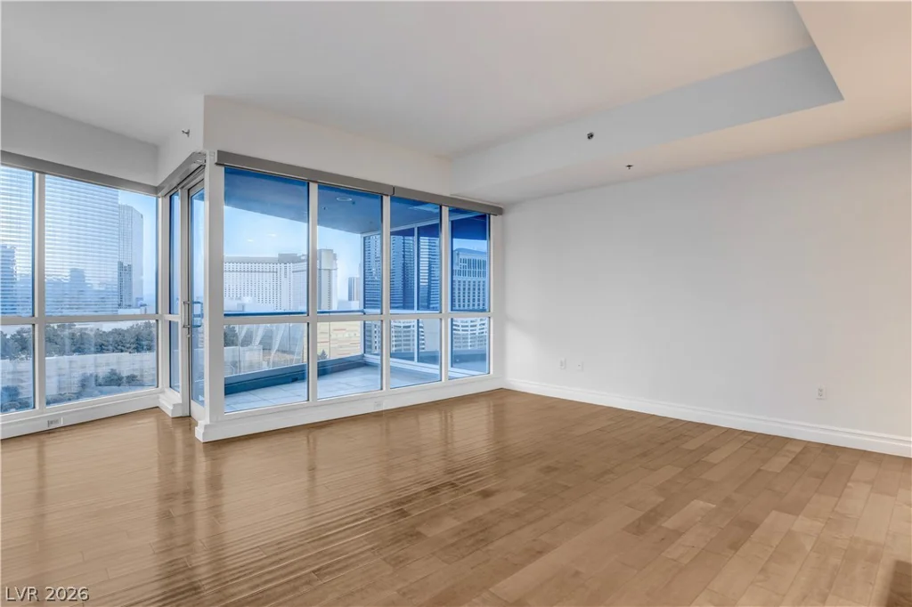 4575 DEAN MARTIN, Las Vegas, NV 89103