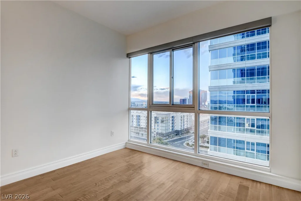 4575 DEAN MARTIN, Las Vegas, NV 89103