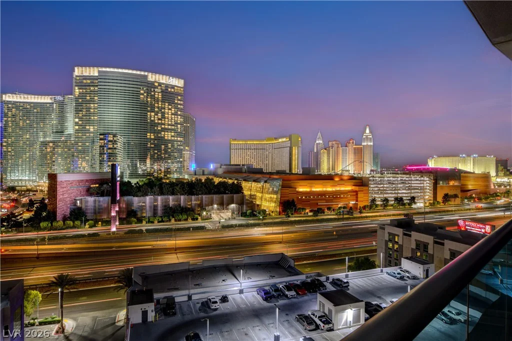 4575 DEAN MARTIN, Las Vegas, NV 89103