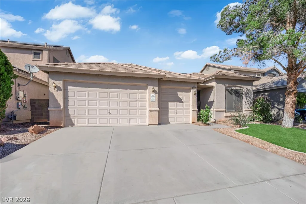 1210 Stoneypeak, North Las Vegas, NV 89081