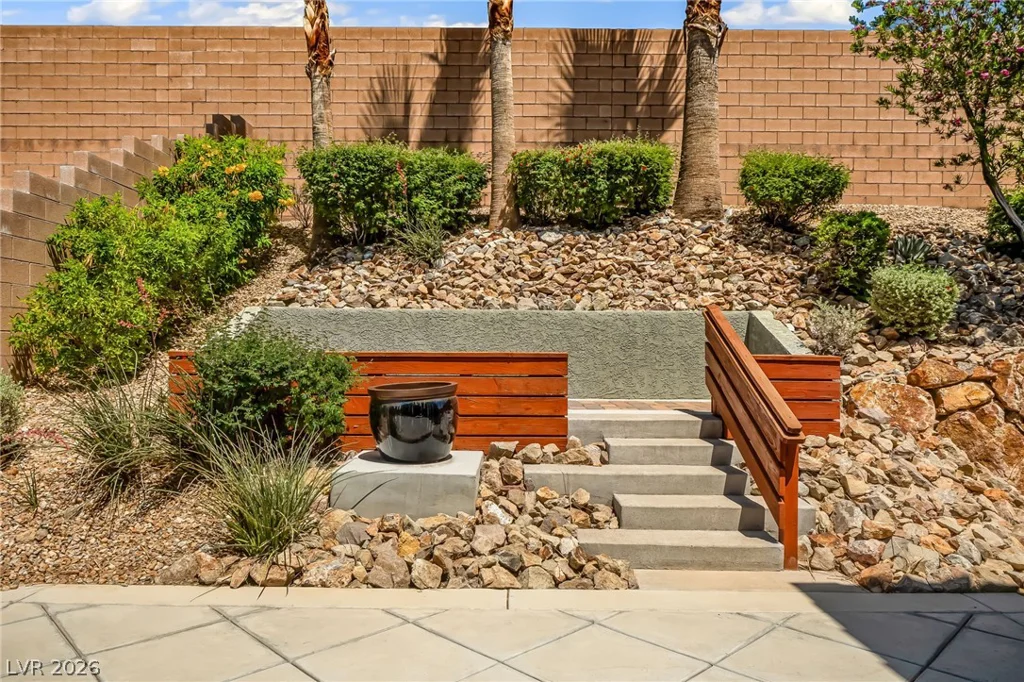 2110 Hunt Woods, Laughlin, NV 89029