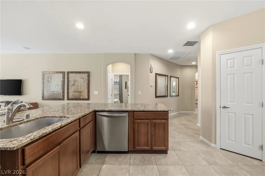 2110 Hunt Woods, Laughlin, NV 89029