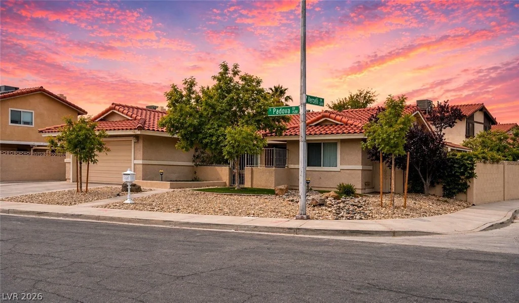 1512 Padova, Las Vegas, NV 89117