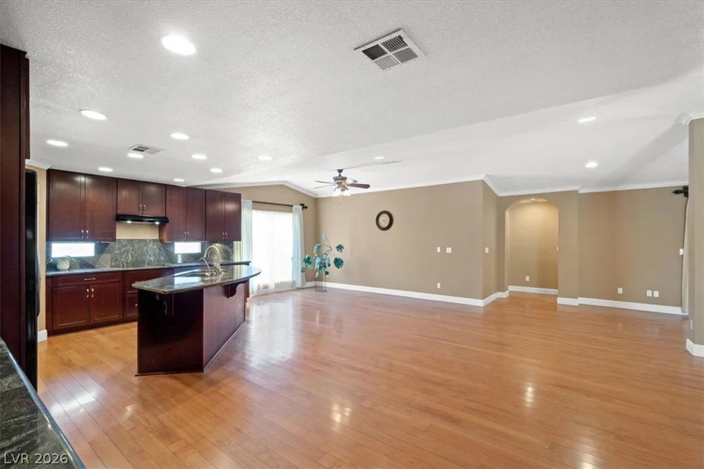 1512 Padova, Las Vegas, NV 89117