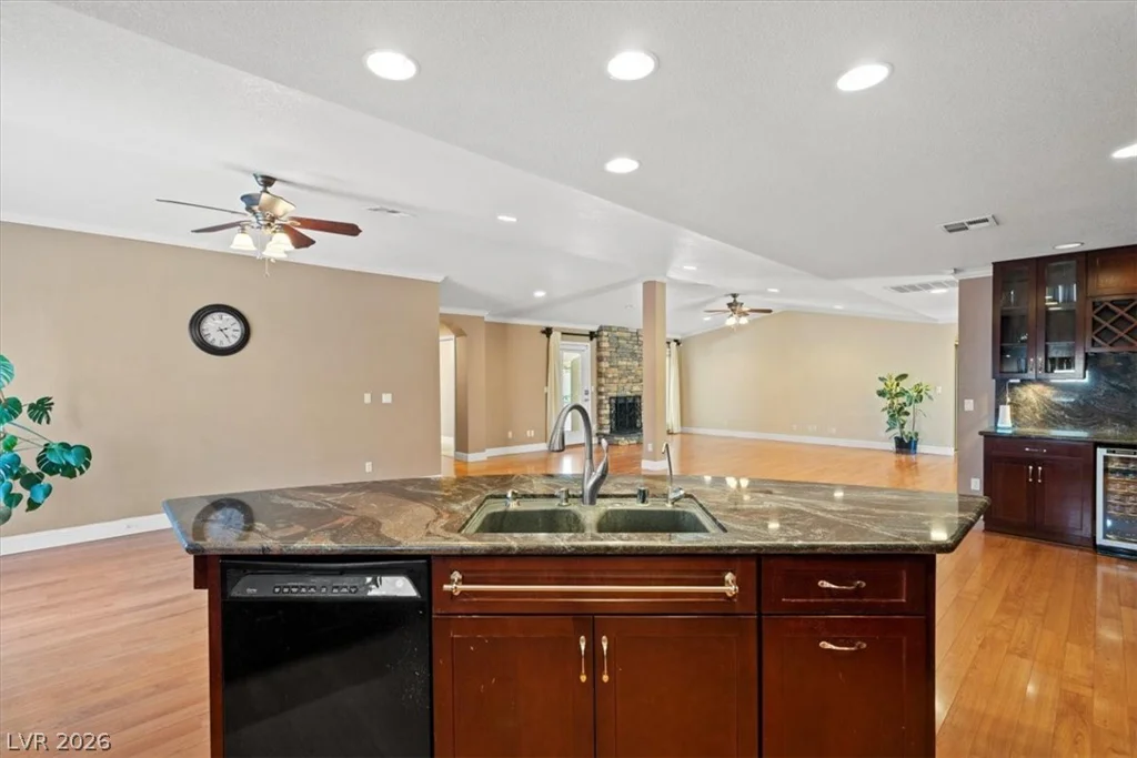 1512 Padova, Las Vegas, NV 89117