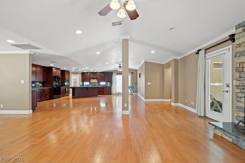 1512 Padova, Las Vegas, NV 89117