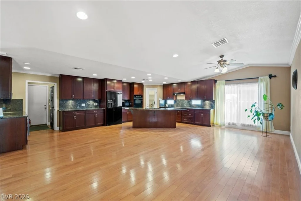 1512 Padova, Las Vegas, NV 89117