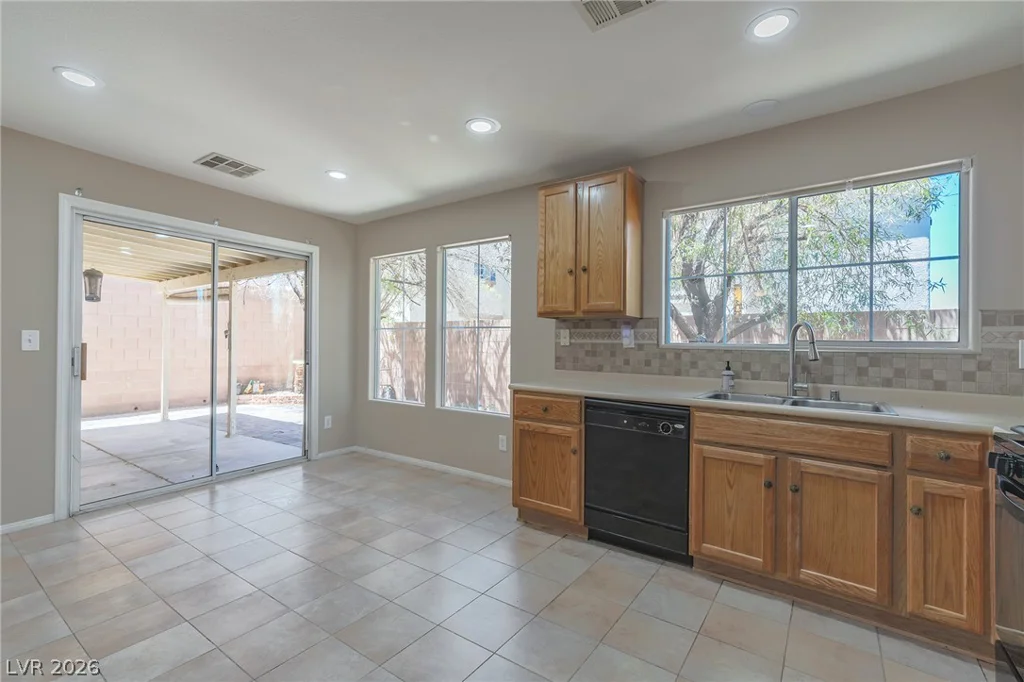 67 Desert Coyote, Henderson, NV 89012