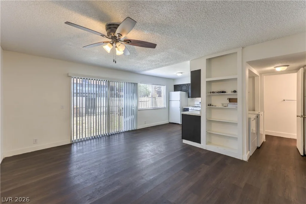 3505 Mercury, North Las Vegas, NV 89030