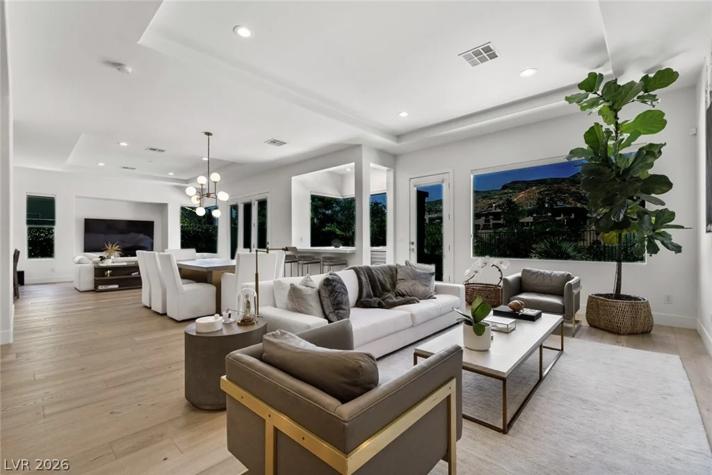 2797 Turtle Head Peak Dr, Las Vegas, NV 89135
