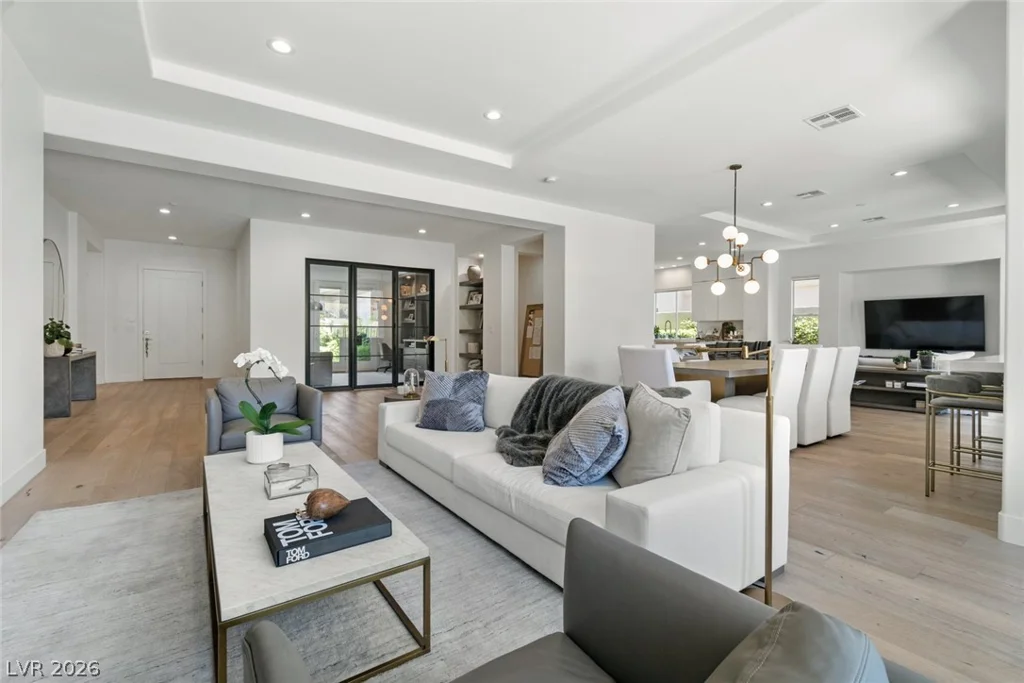 2797 Turtle Head Peak Dr, Las Vegas, NV 89135