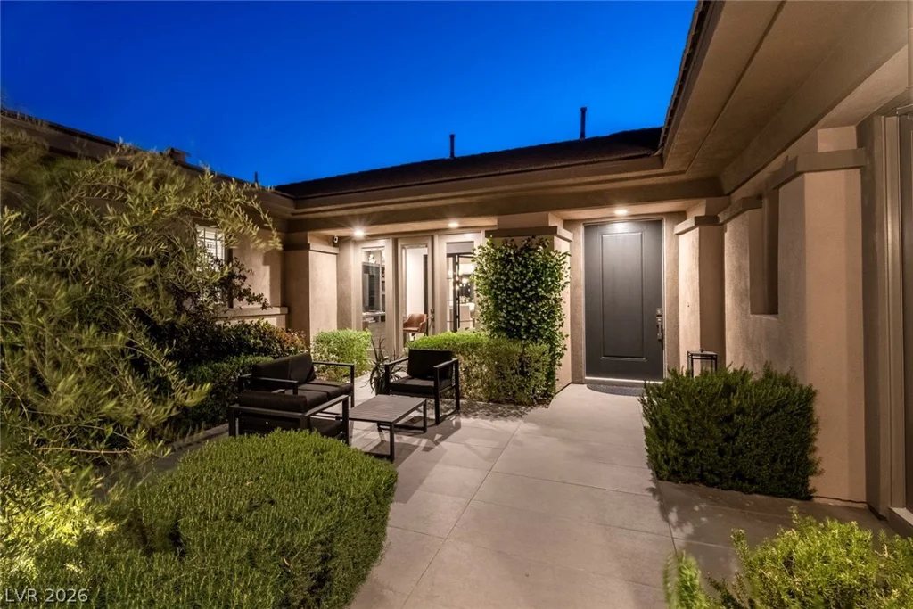 2797 Turtle Head Peak Dr, Las Vegas, NV 89135