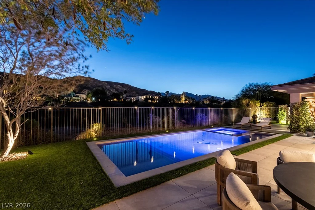 2797 Turtle Head Peak Dr, Las Vegas, NV 89135