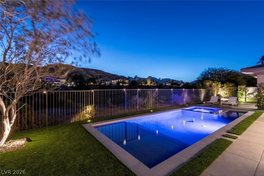 2797 Turtle Head Peak Dr, Las Vegas, NV 89135