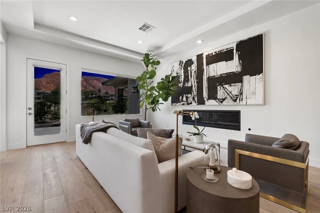 2797 Turtle Head Peak Dr, Las Vegas, NV 89135