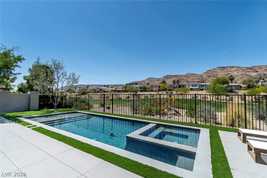 2797 Turtle Head Peak Dr, Las Vegas, NV 89135