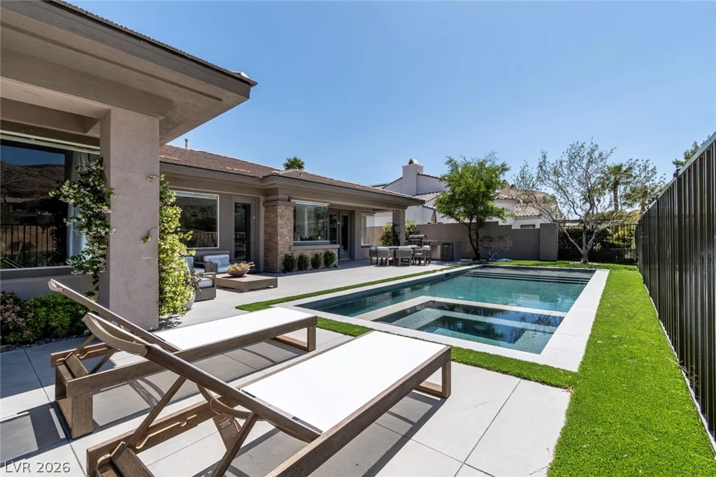 2797 Turtle Head Peak Dr, Las Vegas, NV 89135