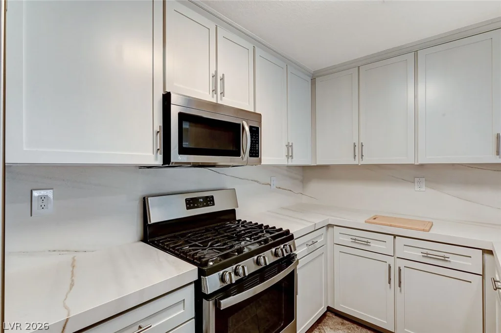 2633 Durango, Las Vegas, NV 89117
