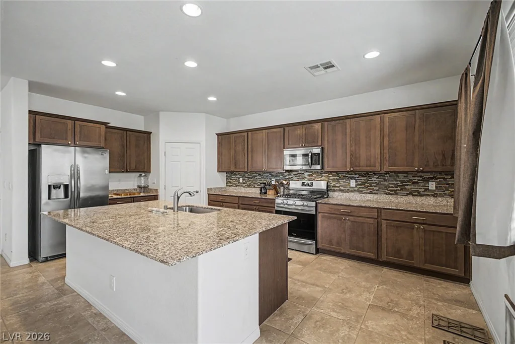 5920 Dakota Bay, North Las Vegas, NV 89081