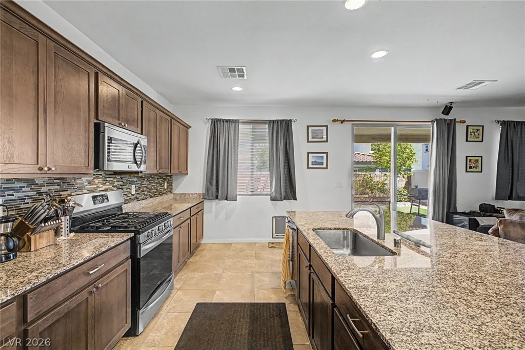 5920 Dakota Bay, North Las Vegas, NV 89081