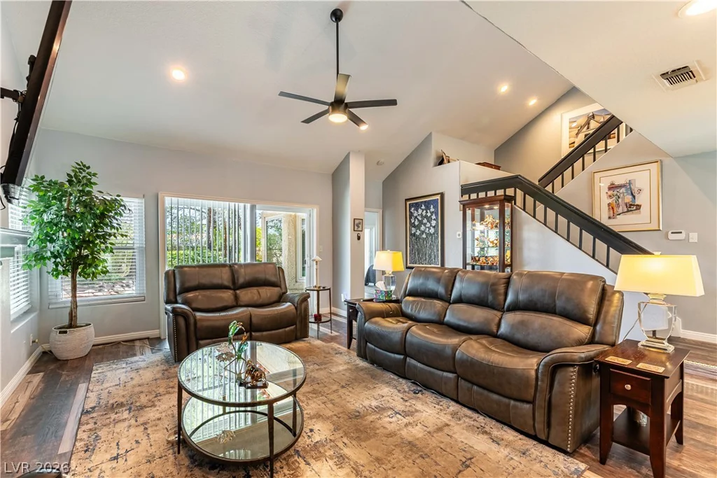 6956 Emerald Springs, Las Vegas, NV 89113