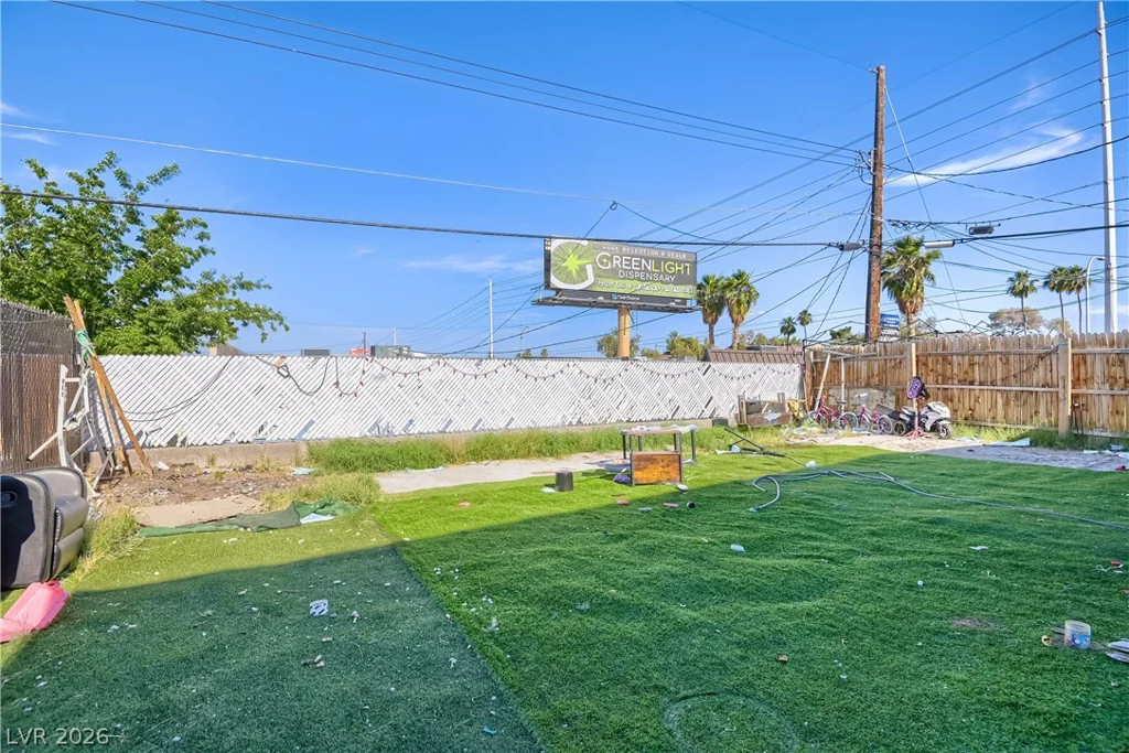 2409 Maroney, Las Vegas, NV 89104