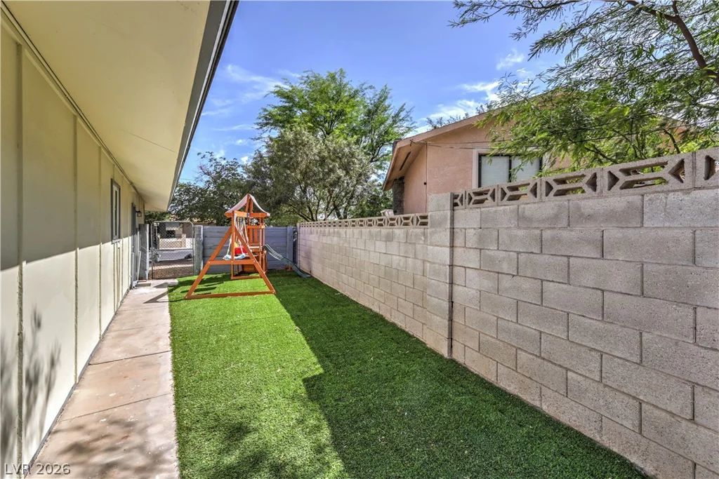 5228 Masters, Las Vegas, NV 89142