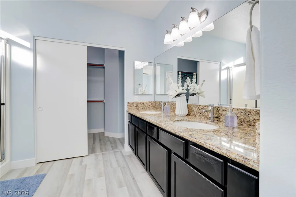 5929 Autumn Harvest Ave, Las Vegas, NV 89142