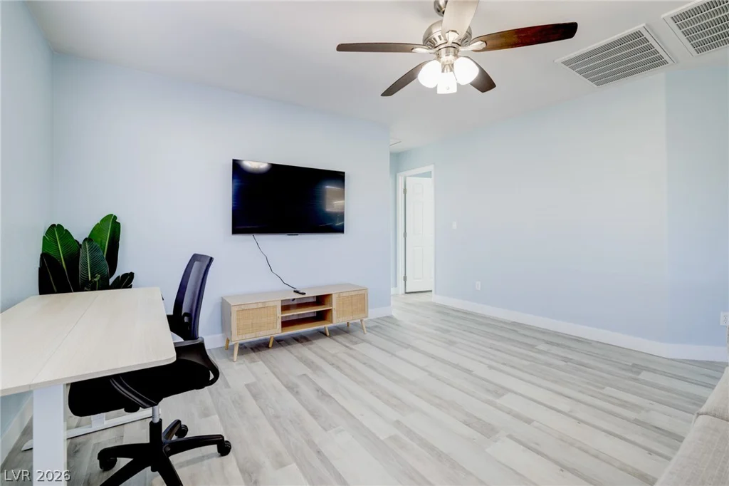 5929 Autumn Harvest Ave, Las Vegas, NV 89142