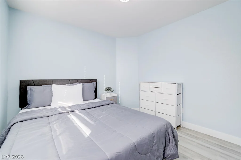 5929 Autumn Harvest Ave, Las Vegas, NV 89142
